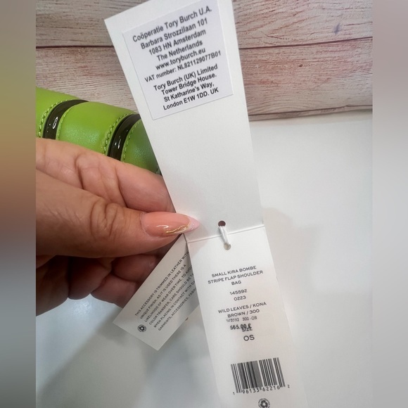 Authentic Tory Burch Kira Bombe stripe flap - Picture 8 of 9